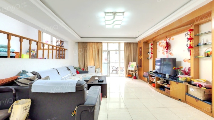 银丰别墅二手房实景图