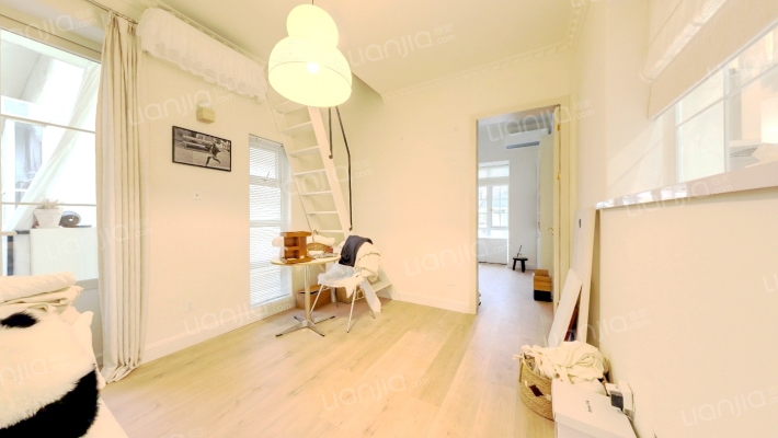 熊猫基地生态园小区二手房实景图