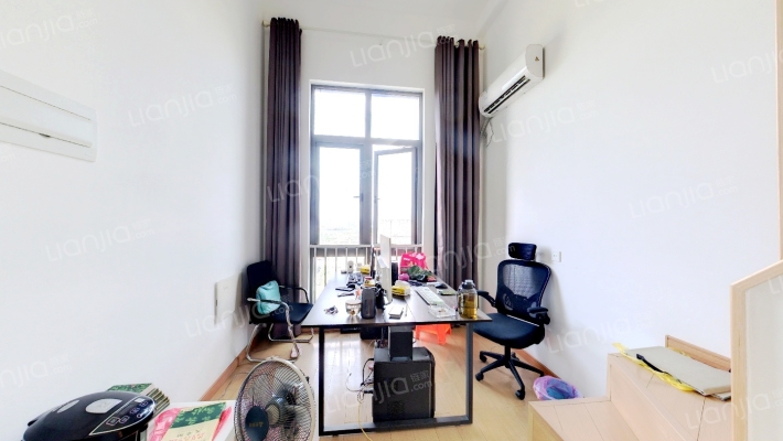 万科白鹿书院二手房实景图