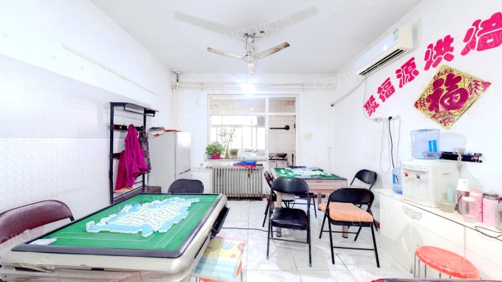 滨河小区颐安苑东区二手房实景图