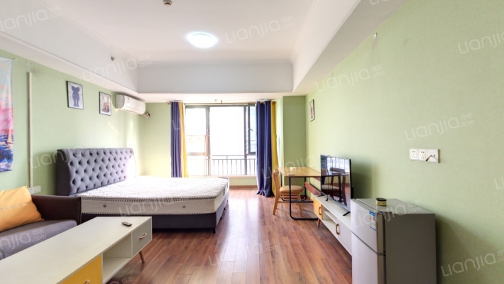 万达广场二手房实景图