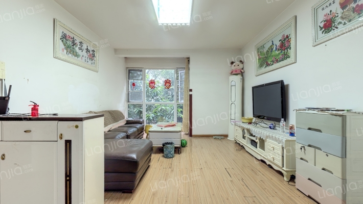 川大河畔二手房实景图