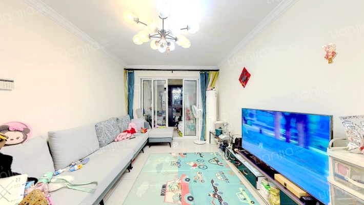 绿地时代名邸二期二手房实景图