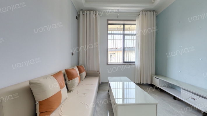 机车厂宿舍二手房实景图