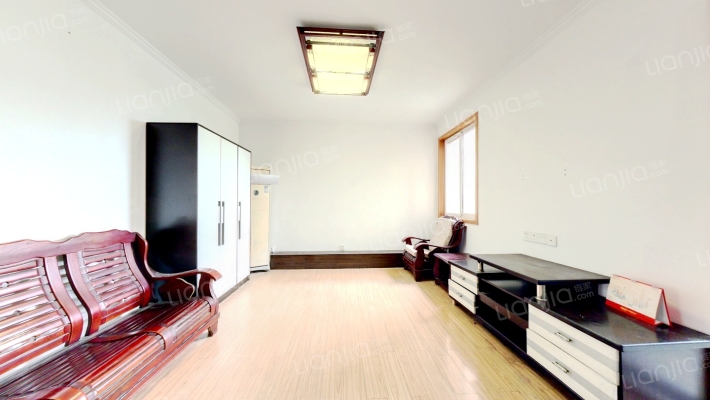 校门口1号二手房实景图