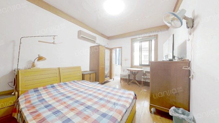 打线里二手房实景图