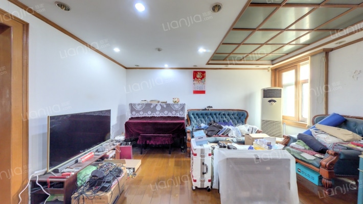 万登花苑二手房实景图