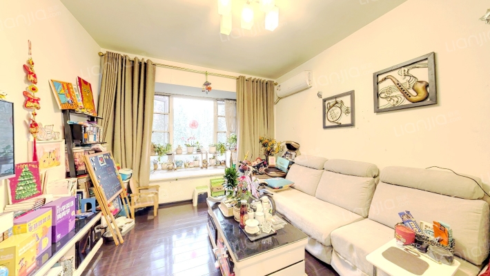 新里柏仕公馆二手房实景图