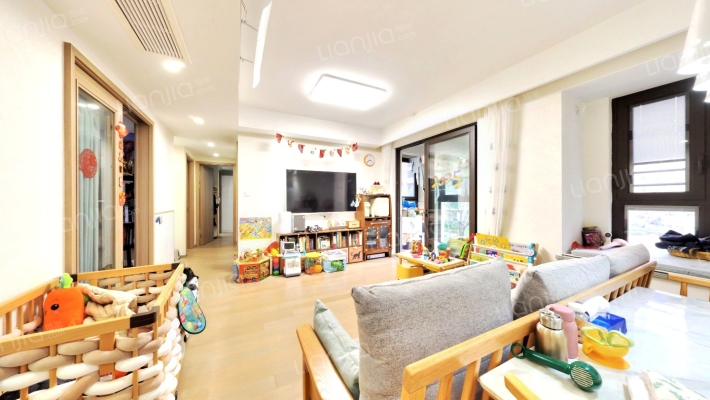 首创禧悦芳菲二手房实景图