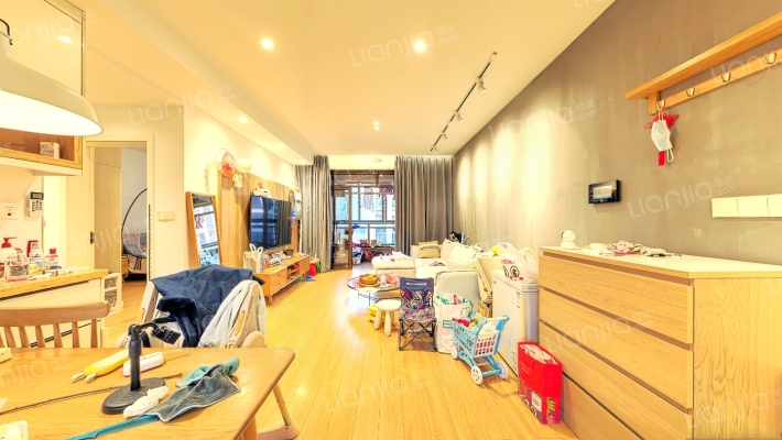 两江春城春铭苑二手房实景图