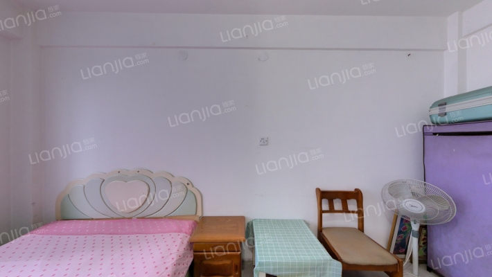 八卦社区二手房实景图