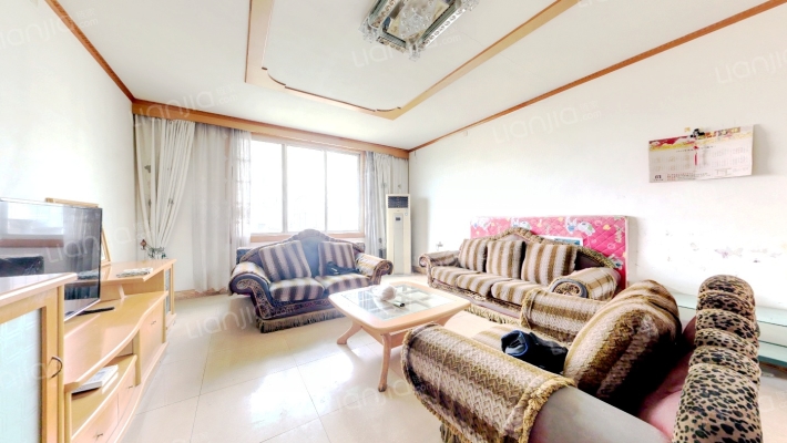 阿坝州农行都江堰住宅花苑二手房实景图