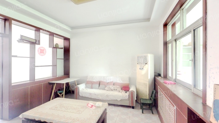 锦绣花苑二手房实景图