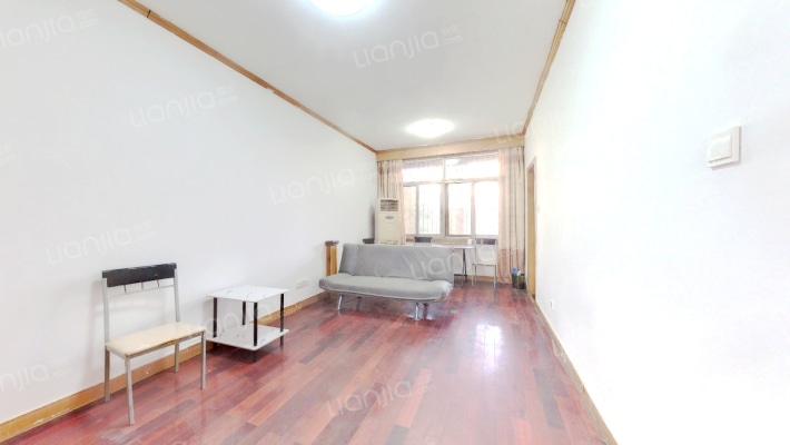 三角地小区二手房实景图