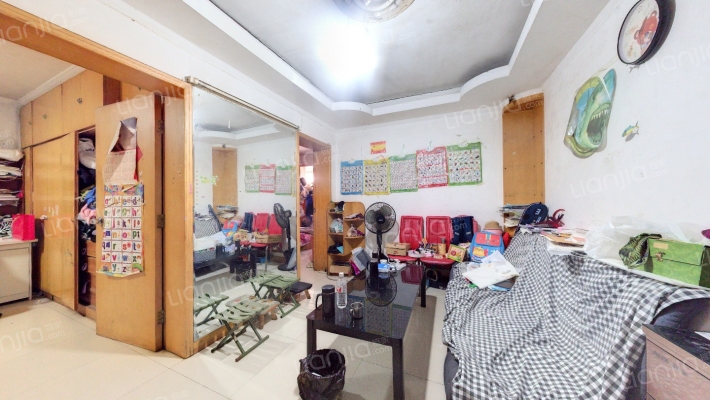 物资贸易中心小区二手房实景图