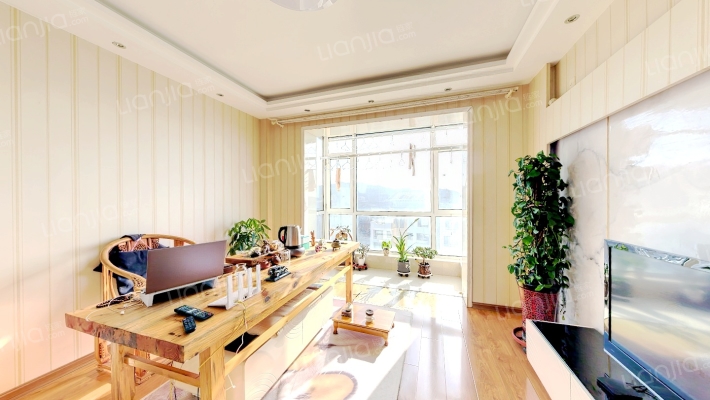 開世嘉年二期二手房实景图