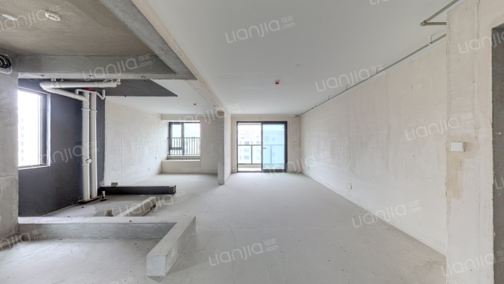 中南樾府二手房实景图