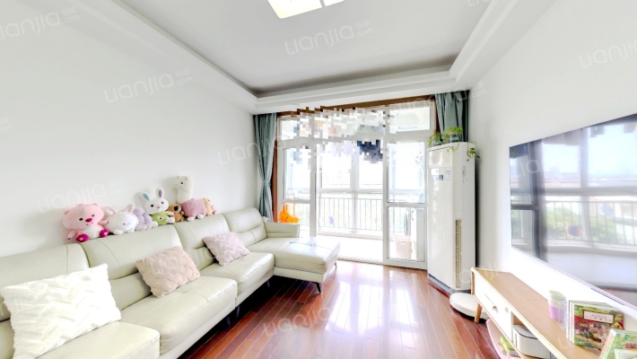 博泰新苑二手房实景图