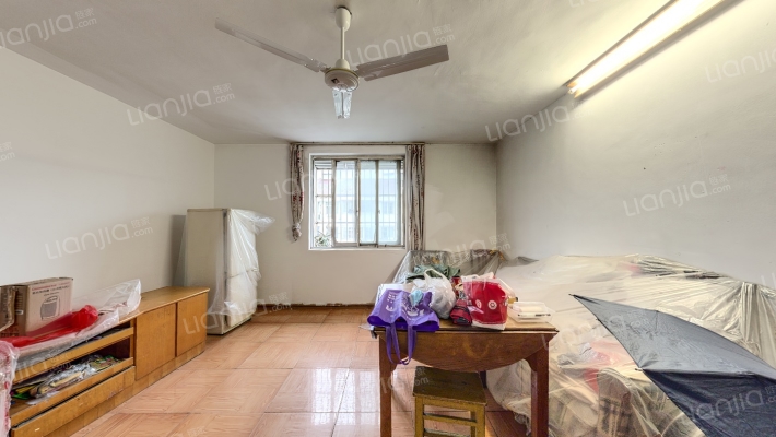 马群公寓二手房实景图