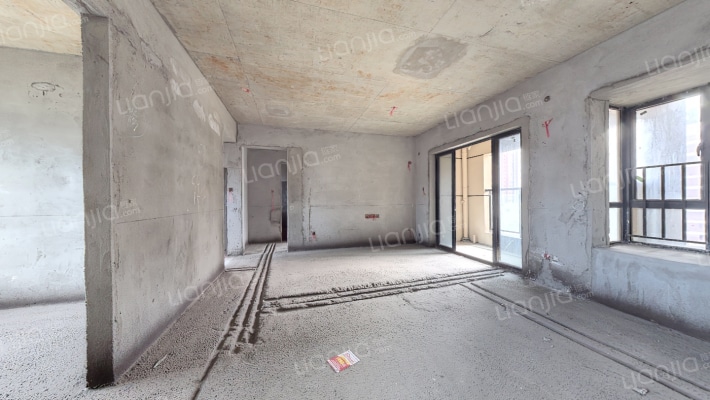 聚泰华庭二手房实景图