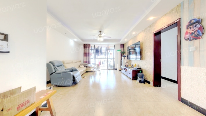 保集欧郡二手房实景图