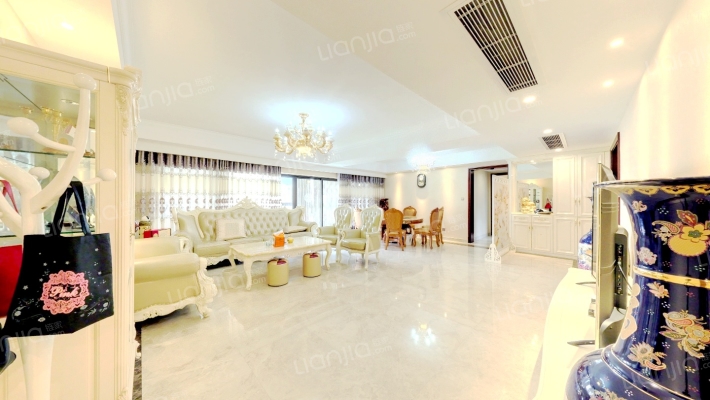 国际公园香槟公馆二手房实景图