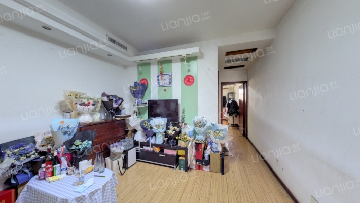 靖辰南里二手房实景图