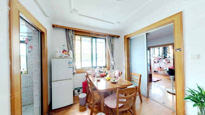 彩虹南路258弄二手房实景图