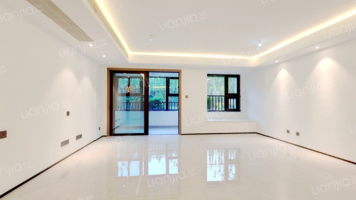 瑰丽江樾苑二手房实景图