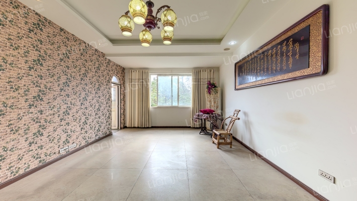 晋愉岭海二手房实景图