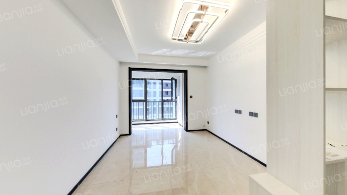 长安金茂悦二手房实景图