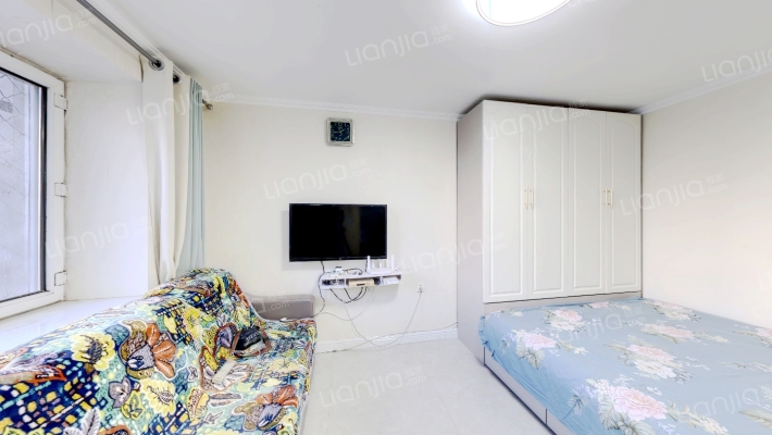 松拖小区二手房实景图