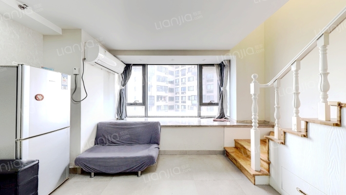 明发新城中心二手房实景图