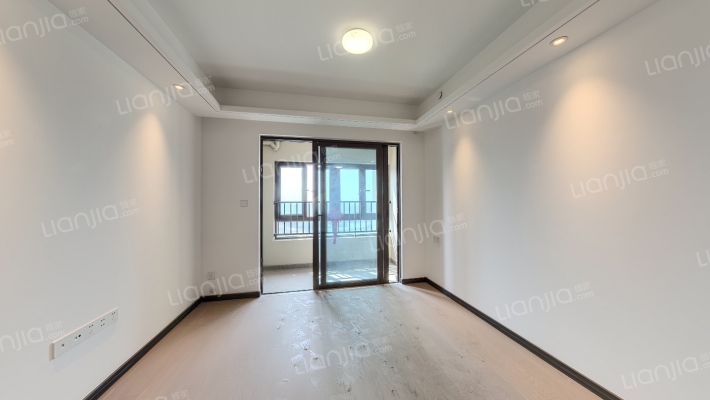 万科金域蓝湾四期二手房实景图