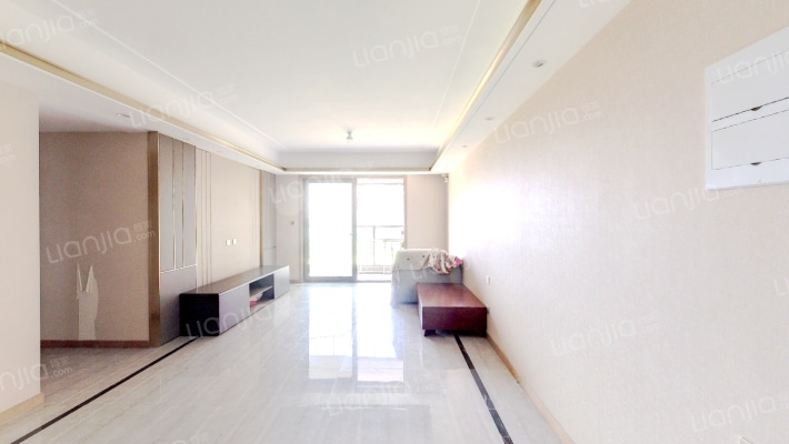 绿地天空树北区二手房实景图