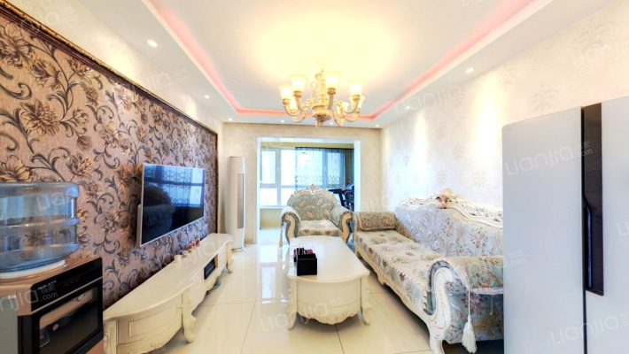 中海城阿尔卑斯二手房实景图