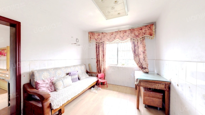 龙兴苑二手房实景图