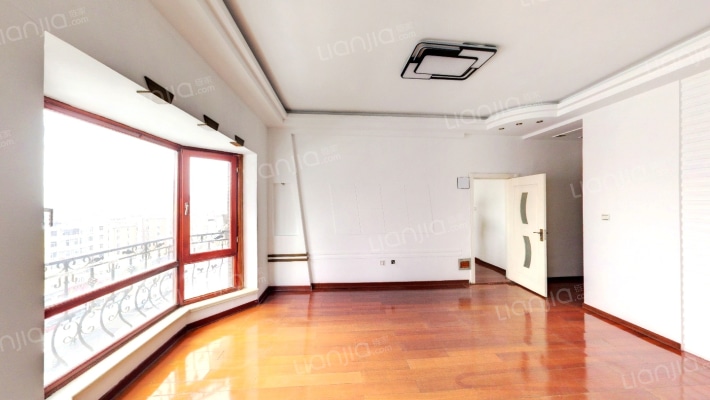 华彩艺邻二手房实景图