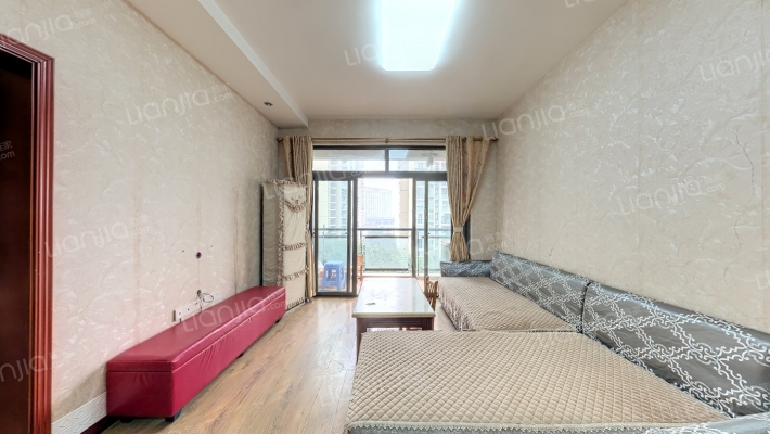 青河世家二手房实景图