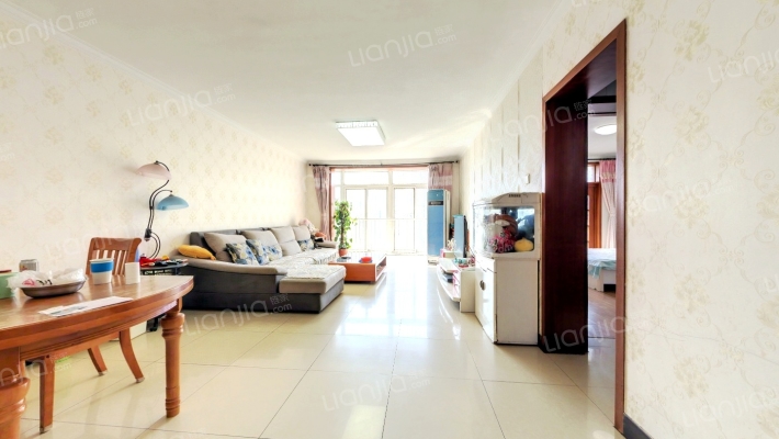 良工佳苑二手房实景图