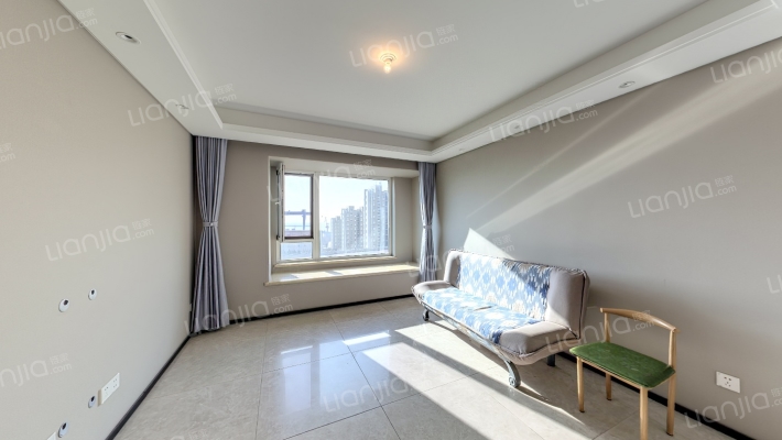 华润置地大连湾国际社区C4区二手房实景图