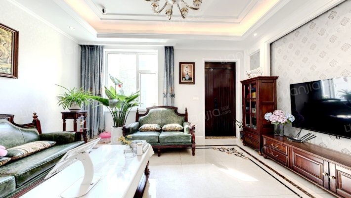 世茂玲珑台二手房实景图