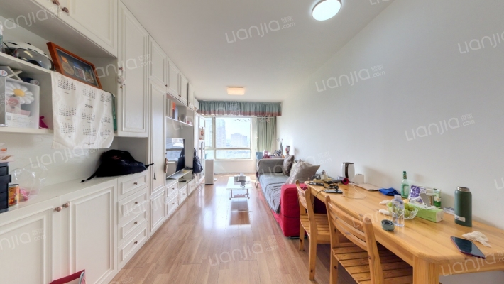 大西洋新城E区二手房实景图