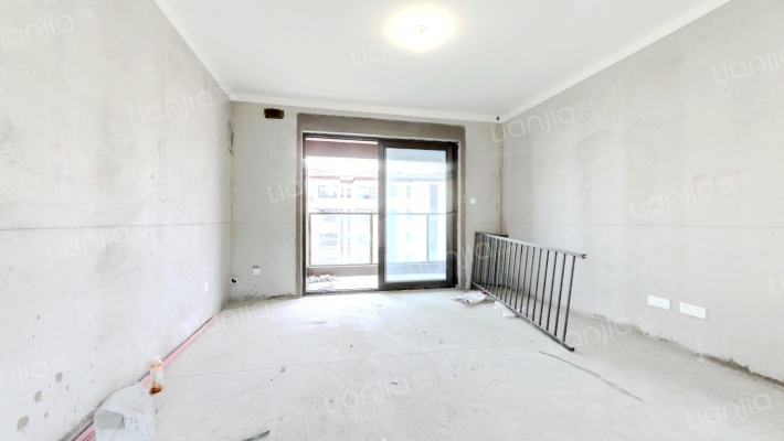 天赋铭门二手房实景图