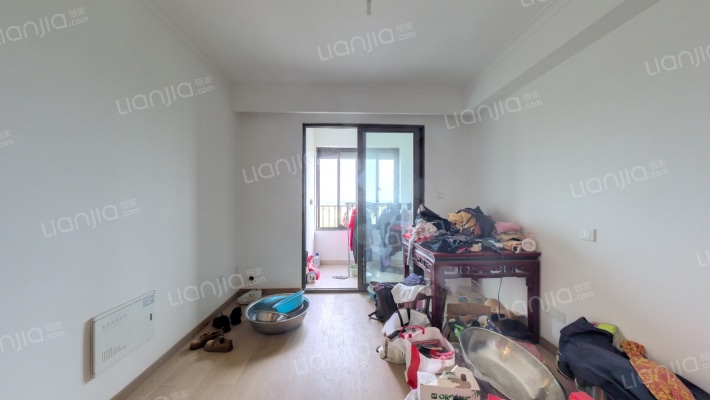 依云景苑二手房实景图