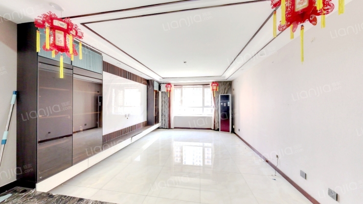 金域蓝湾二手房实景图