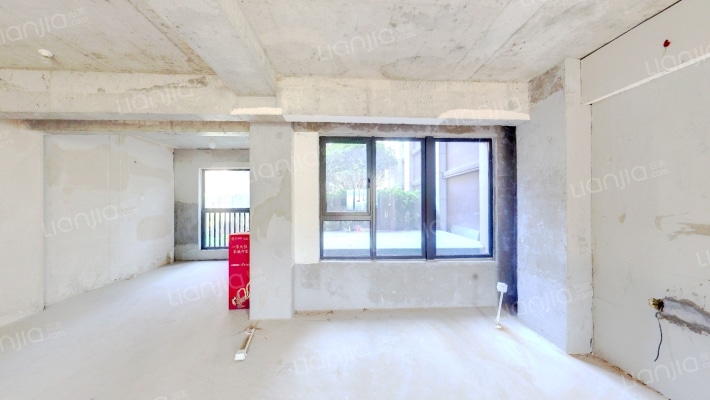 万科翡翠里凤栖二手房实景图