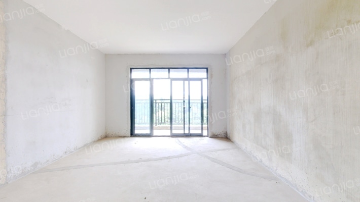 渔龙半湾C区二手房实景图