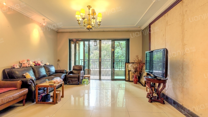 恒大绿洲B区二手房实景图