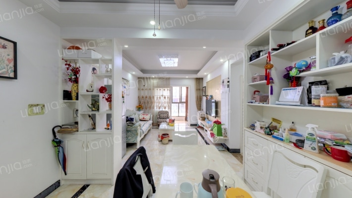 贝利栖溪望府二手房实景图